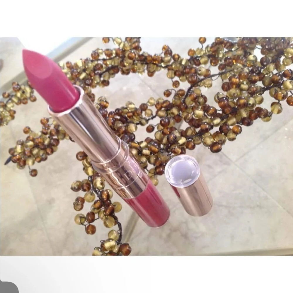Doll 10 HydraGel Luxe Lip Colour AND Lip Gloss in BERRY BESO - BRAND NEW